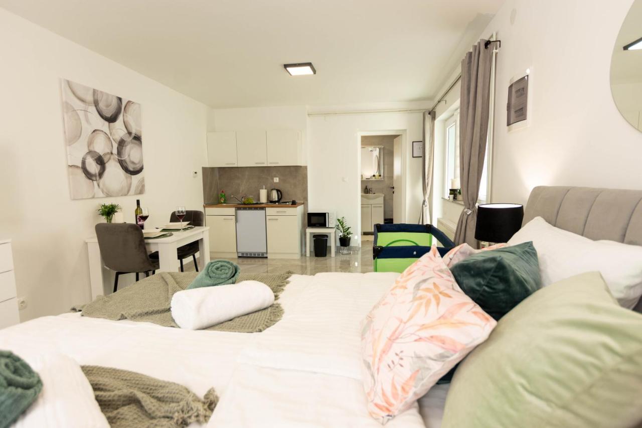 Apartmani Sun & Moon Bjelovar Exterior foto